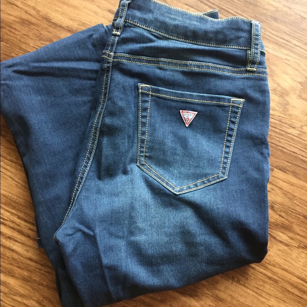 GUESS Dark Wash Skinny Jeans